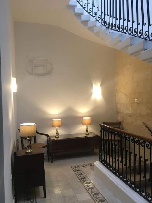 Spacious 4-Bedrooms Townhouse In Tas-Sliema Eksteriør bilde