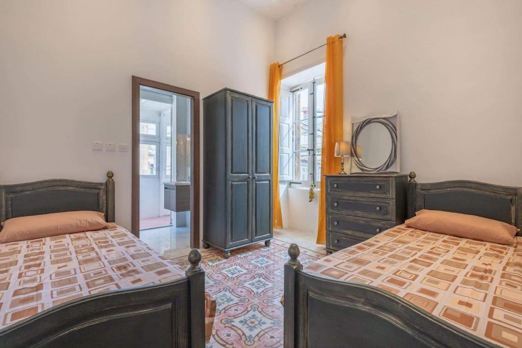 Spacious 4-Bedrooms Townhouse In Tas-Sliema Eksteriør bilde